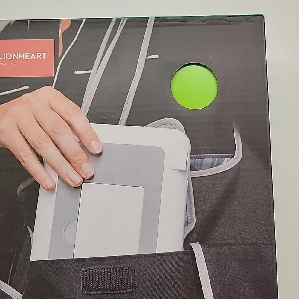 Prince Lionheart Compact Travel Anti-Microbial Wipes Warmer w/2 Adapters Green